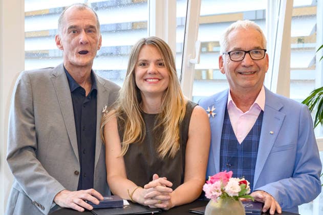 Georg Uecker, Ricarda Hofmann und Claus Vincon bei der Verleihung des Staatspreises des Landes Nordrhein-Westfalen in der Staatskanzlei. Düsseldorf, 02.06.2026 *** Georg Uecker, Ricarda Hofmann and Claus Vincon at the award ceremony for the State Prize of North Rhine-Westphalia at the State Chancellery in Düsseldorf, 02 06 2026 Foto:xW.xRanderathx xFuturexImagex verdienstorden_6641