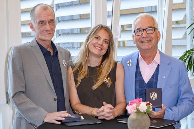 Georg Uecker, Ricarda Hofmann und Claus Vincon bei der Verleihung des Staatspreises des Landes Nordrhein-Westfalen in der Staatskanzlei. Düsseldorf, 02.06.2026 *** Georg Uecker, Ricarda Hofmann and Claus Vincon at the award ceremony for the State Prize of North Rhine-Westphalia at the State Chancellery in Düsseldorf, 02 06 2026 Foto:xW.xRanderathx xFuturexImagex verdienstorden_6642