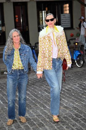 Jenna Lyons Real Housewives of New York and her partner Cass Bird all smiles holding hands in Soho New York Featuring: Jenna Lyons, Cass Bird Where: New York City, New York, United States When: 03 Jun 2026 Credit: Elder Ordonez INSTARimages EDITORIAL USE ONLY. NOT FOR USE BY NEWSPAPERS BASED IN THE UK. Copyright: xx instar55744073