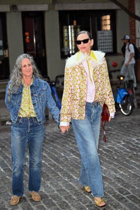 Jenna Lyons Real Housewives of New York and her partner Cass Bird all smiles holding hands in Soho New York Featuring: Jenna Lyons, Cass Bird Where: New York City, New York, United States When: 03 Jun 2026 Credit: Elder Ordonez INSTARimages EDITORIAL USE ONLY. NOT FOR USE BY NEWSPAPERS BASED IN THE UK. Copyright: xx instar55744074