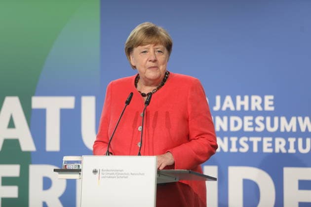 Angela Merkel (CDU), Bundeskanzlerin a. D., während des Festaktes Seit 40 Jahren NaturVerbunden zum 40. Jubiläum des Bundesumweltministeriums im CafÃ Moskau. Berlin, 02.06.2026 *** Angela Merkel CDU , Federal Chancellor a D , during the ceremony Seit 40 Jahren NaturVerbunden on the occasion of the 40th anniversary of the Federal Environment Ministry at CafÃ Moskau Berlin, 02 06 2026 Copyright: xAgenturxMatthiasxWehnertx xM.xGränzdörferx