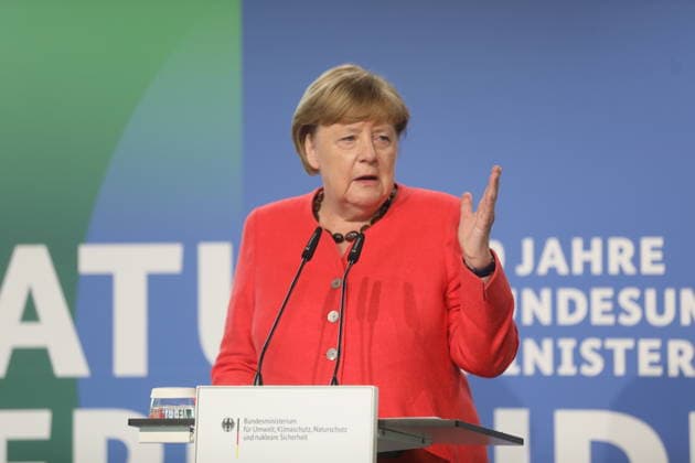 Angela Merkel (CDU), Bundeskanzlerin a. D., während des Festaktes Seit 40 Jahren NaturVerbunden zum 40. Jubiläum des Bundesumweltministeriums im CafÃ Moskau. Berlin, 02.06.2026 *** Angela Merkel CDU , Federal Chancellor a D , during the ceremony Seit 40 Jahren NaturVerbunden on the occasion of the 40th anniversary of the Federal Environment Ministry at CafÃ Moskau Berlin, 02 06 2026 Copyright: xAgenturxMatthiasxWehnertx xM.xGränzdörferx