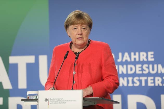 Angela Merkel (CDU), Bundeskanzlerin a. D., während des Festaktes Seit 40 Jahren NaturVerbunden zum 40. Jubiläum des Bundesumweltministeriums im CafÃ Moskau. Berlin, 02.06.2026 *** Angela Merkel CDU , Federal Chancellor a D , during the ceremony Seit 40 Jahren NaturVerbunden on the occasion of the 40th anniversary of the Federal Environment Ministry at CafÃ Moskau Berlin, 02 06 2026 Copyright: xAgenturxMatthiasxWehnertx xM.xGränzdörferx