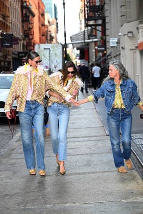 Jenna Lyons Real Housewives of New York and her partner Cass Bird all smiles holding hands in Soho New York Featuring: Jenna Lyons, Cass Bird Where: New York City, New York, United States When: 03 Jun 2026 Credit: Elder Ordonez INSTARimages EDITORIAL USE ONLY. NOT FOR USE BY NEWSPAPERS BASED IN THE UK. Copyright: xx instar55744070