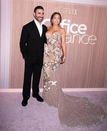 Red carpet arrivals for the New York premiere of Office Romance Featuring: Brett Goldstein, Jennifer Lopez Where: New York, New York, United States When: 02 Jun 2026 Credit: Janet Mayer INSTARimages.com EDITORIAL USE ONLY. NOT FOR USE BY NEWSPAPERS BASED IN THE UK. Copyright: xx instar55744155
