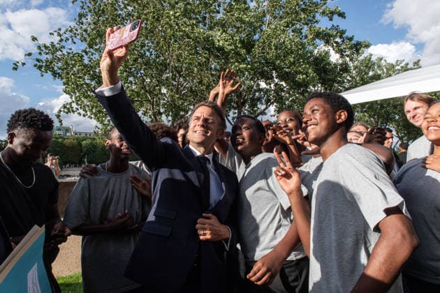 Emmanuel Macron Honors Tutsi Genocide Victims - Paris French President Emmanuel Macron and Rwandan President Paul Kagame inaugurate the memorial L Archive in tribute to the victims of the genocide against the Tutsi in Rwanda on the Esplanade Habib-Bourguiba in Paris, France on June 2, 2026. Photo by Isa Harsin Pool ABACAPRESS.COM Paris Ile-de-France France  Copyright: xHarsinxIsa Pool ABACAx