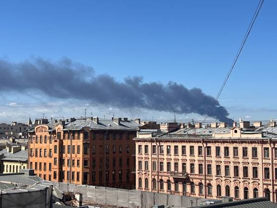 Black smoke rises following reported Ukrainian UAV attack in St. Petersburg ST. PETERSBURG, RUSSIA - JUNE 03: Black smoke rises after Ukraine reportedly launched unmanned aerial vehicle (UAV) attacks on the opening day of the St. Petersburg International Economic Forum, one of Russia s most prominent organizations, in St. Petersburg, Russia, on June 03, 2026. Ali Cura Anadolu Saint Petersburg Russia. Editorial use only. Please get in touch for any other usage.  Copyright: x2026xAnadoluxAlixCurax