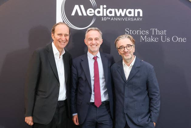 Xavier Niel, Emmanuel Grégoire, Mayor of Paris, Pierre Antoine Capton, CEO of Mediawan Photocall from Mediawans 10th anniversary event in Paris on 2 June 2026 Jack Tribeca Bestimage Photo opportunity from Mediawans 10th anniversary event in Paris on 2 June 2026 Paris France  Copyright: xJackxTribecax xBestimagexJackxTribecax xBestimagex