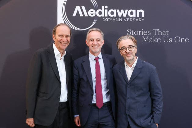 Xavier Niel, Emmanuel Grégoire, Mayor of Paris, Pierre Antoine Capton, CEO of Mediawan Photocall from Mediawans 10th anniversary event in Paris on 2 June 2026 Jack Tribeca Bestimage Photo opportunity from Mediawans 10th anniversary event in Paris on 2 June 2026 Paris France  Copyright: xJackxTribecax xBestimagexJackxTribecax xBestimagex