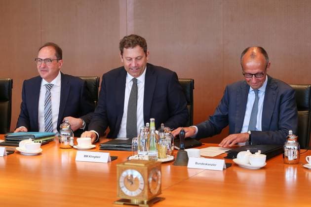 Berlin, Deutschland, 03.06.2026: Bundeskanzleramt: 47. Kabinettssitzung: Bundesminister des Innern Alexander Dobrindt (CSU), Bundesminister der Finanzen Lars Klingbeil (SPD) und Bundeskanzler Friedrich Merz (CDU) *** Berlin, Germany, 03 06 2026 Federal Chancellery 47 Cabinet meeting Federal Minister of the Interior Alexander Dobrindt CSU , Federal Minister of Finance Lars Klingbeil SPD and Federal Chancellor Friedrich Merz CDU Copyright: xdtsxNachrichtenagenturx dts_121779