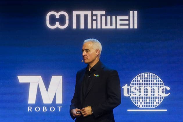 Chipmaker NXP s CEO Rafael Sotomayor gives keynote speech at COMPUTEX TAIPEI 2026 TAIPEI, TAIWAN - JUNE 3: Rafael Sotomayor, the CEO of Europe s third largest semiconductor manufacturer NXP, delivers a keynote speech, during the COMPUTEX TAIPEI trade show, in Taipei, Taiwan, on June 3, 2026. COMPUTEX TAIPEI is one of the world’s largest and most significant trade shows, featuring latest technologies, drones, data centres, Artificial Intelligence (AI) technologies, supercomputers, semiconductors products and other things from major international firms such as Nvidia, Intel, NXP, Foxconn and TSMC. Daniel Ceng Anadolu Taipei Taiwan. Editorial use only. Please get in touch for any other usage.  Copyright: x2026xAnadoluxDanielxCengx