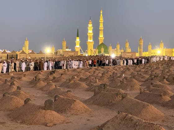 Muslim pilgrims continue to visit the holy sites in Medina MEDINA, SAUDI ARABIA - JUNE 2: A view of the historic Jannat al-Baqi (Al-Baqi Cemetery), located adjacent to the eastern wall of Al-Masjid an-Nabawi, during Hajj season visit in Medina, Saudi Arabia on June 2, 2026. Following their arrival in Medina, the second major destination of the sacred pilgrimage, millions of international Hajj worshipers strictly utilize the designated hours immediately following the morning (Fajr) and late afternoon (Asr) prayers to access the highly revered burial grounds. Ali Atmaca Anadolu Medina Saudi Arabia. Editorial use only. Please get in touch for any other usage.  Copyright: x2026xAnadoluxAlixAtmacax