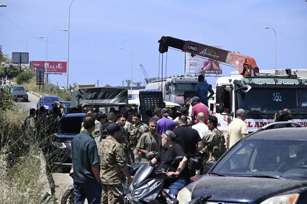 Despite the ceasefire, the Israeli army targeted a car with a drone near Beirut MOUNT LEBANON, LEBANON - JUNE 03: Security forces conduct an investigation at the scene after the Israeli army, despite the ceasefire, targeted a car traveling on the coastal road in the Khalde region of Mount Lebanon Governorate near the Lebanese capital Beirut with an unmanned aerial vehicle (UAV), on June 03, 2026. Material damage occurred to the vehicle as a result of the attack. Houssam Shbaro Anadolu Mount Lebanon Lebanon. Editorial use only. Please get in touch for any other usage.  Copyright: x2026xAnadoluxHoussamxShbarox