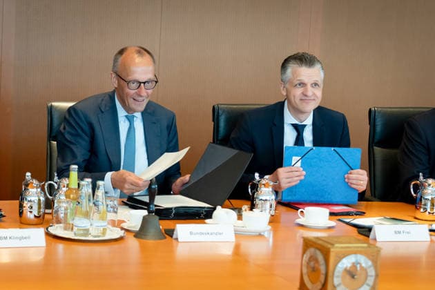 Kabinettsitzung, Bundesregierung, Auftakt Auftakt, Kabinettsitzung, Bundesregierung, Bundeskanzler, Friedrich Merz, Kanzleramtsminister, Thorsten Frei Berlin Berlin GER *** Cabinet meeting, Federal Government, Federal Government, Federal Chancellor, Friedrich Merz, Minister of the Chancellery, Thorsten Frei Berlin Berlin GER