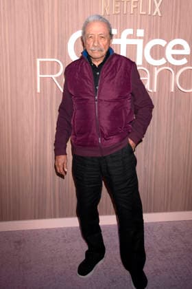 Edward James Olmos bei der Premiere des Netflix-Films Office Romance im Regal Union Square. New York, 02.06.2026 *** Edward James Olmos at the premiere of the Netflix film Office Romance at Regal Union Square New York, 02 06 2026 Foto:xB.xHinex xFuturexImagex romance_6639