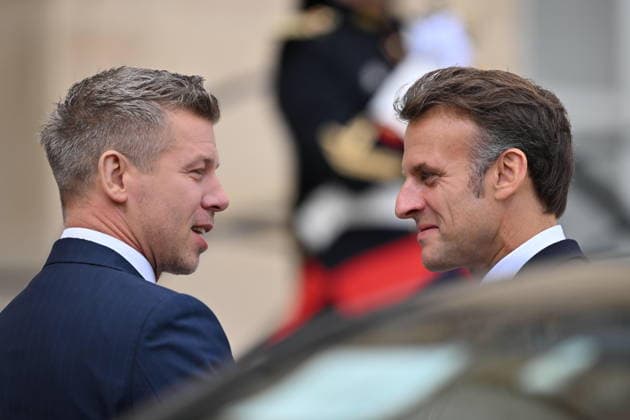 Emmanuel Macron - Peter Magyar meeting in Paris PARIS, FRANCE - JUNE 03: French President Emmanuel Macron (R) welcomes Hungarian Prime Minister Peter Magyar (L) at the Elysee Presidential Palace in Paris, France on June 03, 2026. Mustafa Yalcin Anadolu Paris France. Editorial use only. Please get in touch for any other usage.  Copyright: x2026xAnadoluxMustafaxYalcinx