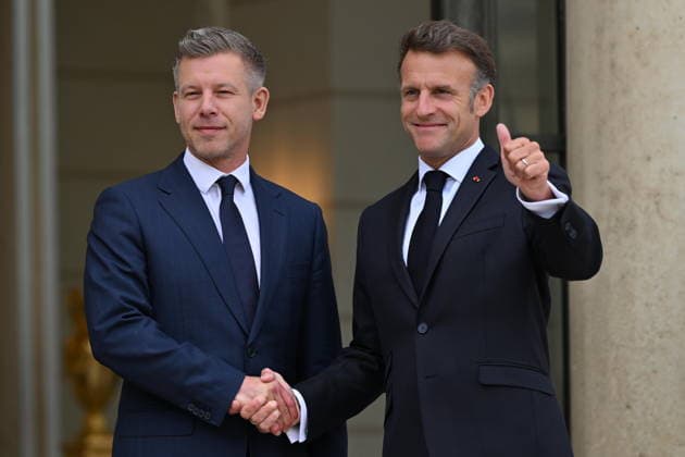 Emmanuel Macron - Peter Magyar meeting in Paris PARIS, FRANCE - JUNE 03: French President Emmanuel Macron (R) welcomes Hungarian Prime Minister Peter Magyar (L) at the Elysee Presidential Palace in Paris, France on June 03, 2026. Mustafa Yalcin Anadolu Paris France. Editorial use only. Please get in touch for any other usage.  Copyright: x2026xAnadoluxMustafaxYalcinx
