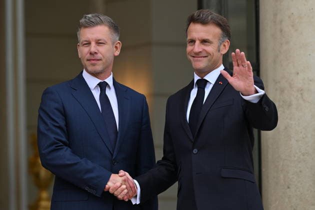 Emmanuel Macron - Peter Magyar meeting in Paris PARIS, FRANCE - JUNE 03: French President Emmanuel Macron (R) welcomes Hungarian Prime Minister Peter Magyar (L) at the Elysee Presidential Palace in Paris, France on June 03, 2026. Mustafa Yalcin Anadolu Paris France. Editorial use only. Please get in touch for any other usage.  Copyright: x2026xAnadoluxMustafaxYalcinx