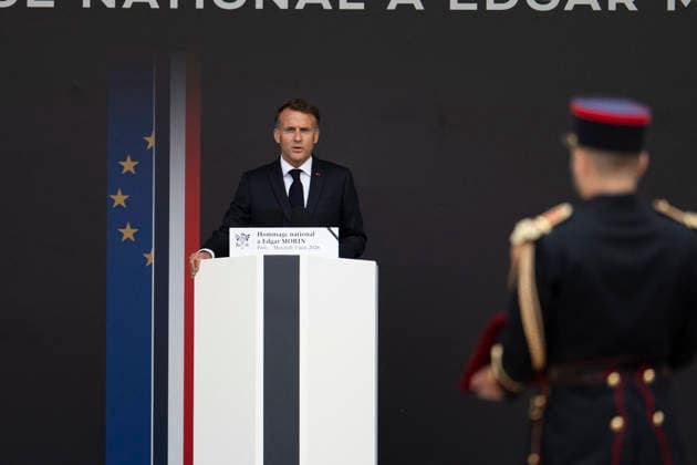National Tribute To Late French Philosopher And Sociologist Edgar Morin - Paris France s President Emmanuel Macron during a national tribute to late French philosopher and sociologist Edgar Morin at the Hotel des Invalides in Paris on June 2, 2026. Edgar Morin has died at the age of 104, on May 29, 2026. Photo by Eliot Blondet ABACAPRESS.COM Paris France France  Copyright: xBlondetxEliot ABACAx