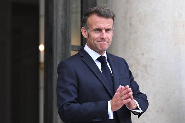 Emmanuel Macron welcomes Peter Magyar at the Elysee FA French President Emmanuel Macron arrives to welcome Prime Minister of Hungary, Peter Magyar at the Elysee Palace in Paris on June 3, 2026. Photo by Firas Abdullah ABACAPRESS.COM Paris Ile-de-France France  Copyright: xAbdullahxFiras ABACAx