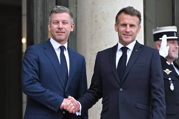 Emmanuel Macron welcomes Peter Magyar at the Elysee FA French President Emmanuel Macron welcomes Prime Minister of Hungary, Peter Magyar at the Elysee Palace in Paris on June 3, 2026. Photo by Firas Abdullah ABACAPRESS.COM Paris Ile-de-France France  Copyright: xAbdullahxFiras ABACAx