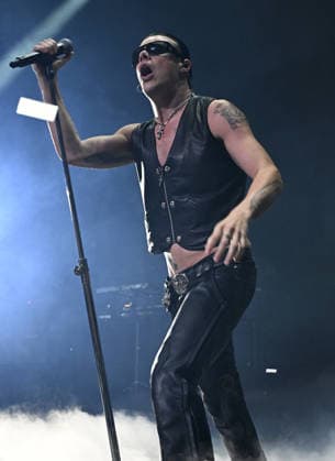 HOLLYWOOD FL - JUNE 02: Yungblud performs during The Idols World Tour at Hard Rock Live at the Seminole Hard Rock Hotel & Casino on June 2, 2026 in Hollywood, Florida. Copyright: xmpi04 MediaPunchx