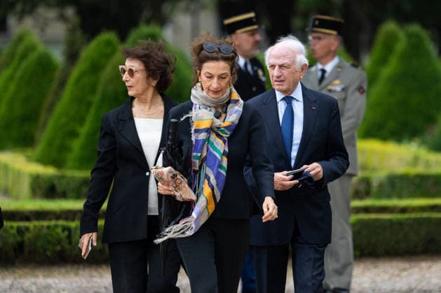 National Tribute To Late French Philosopher And Sociologist Edgar Morin - Paris Adviser to the Moroccan king Andre Azoulay, his daughter French politician Audrey Azoulay and his wife Katia attending a national tribute to late French philosopher and sociologist Edgar Morin at the Hotel des Invalides in Paris on June 2, 2026. Edgar Morin has died at the age of 104, on May 29, 2026. Photo by Alexis Jumeau ABACAPRESS.COM Paris France  Copyright: xJumeauxAlexis ABACAx