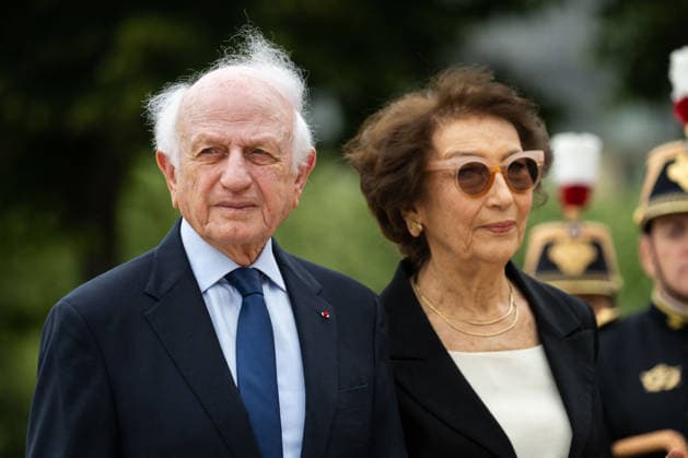 National Tribute To Late French Philosopher And Sociologist Edgar Morin - Paris Adviser to the Moroccan king Andre Azoulay (L) and his wife Katia attending a national tribute to late French philosopher and sociologist Edgar Morin at the Hotel des Invalides in Paris on June 2, 2026. Edgar Morin has died at the age of 104, on May 29, 2026. Photo by Alexis Jumeau ABACAPRESS.COM Paris France  Copyright: xJumeauxAlexis ABACAx