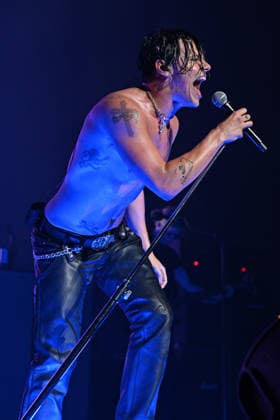 HOLLYWOOD FL - JUNE 02: Yungblud performs during The Idols World Tour at Hard Rock Live at the Seminole Hard Rock Hotel & Casino on June 2, 2026 in Hollywood, Florida. Copyright: xmpi04 MediaPunchx