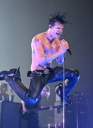 HOLLYWOOD FL - JUNE 02: Yungblud performs during The Idols World Tour at Hard Rock Live at the Seminole Hard Rock Hotel & Casino on June 2, 2026 in Hollywood, Florida. Copyright: xmpi04 MediaPunchx