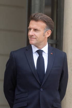 Emmanuel Macron President of the French Republic, welcomes Péter Magyar, Prime Minister of Hungary, to the Elysée Palace in Paris, June 3, 2026 Their discussions focused on key European issues, including support for Ukraine and continued sanctions against Russia, European security and defense, strengthening European competitiveness, and preparations for the next multiannual financial framework Tiphaine Lebely Bestimage Emmanuel Macron President of the French Republic welcomes Péter Magyar, Prime Minister of Hungary, to the Elysée Palace in Paris on June 3, 2026 Their discussions focus on key European issues, including support for Ukraine and the continuation of sanctions against Russia, European security and defense, strengthening European  Copyright: xTiphainexLebelyx xBestimagexTiphainexLebelyx xBestimagex