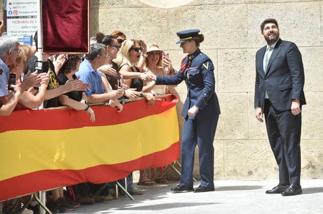 Presentation of the Gold Medal of the Region of Murcia to Princess Leonor The Princess of Asturias Leonor, accompanied by the President of Murcia, Fernando Lopez Miras d during the celebration of the institutional act of delivery of the Gold Medal of the Region of Murcia, June 3, 2026, in Murcia Spain This solemn event, developed in the Palace of San Esteban, is chaired by the head of the regional executive to award the highest distinction of the community to the Princess of Asturias, Leonor de Borbón, recognizing its institutional link and his career of public service to the State 03 JUNE 2026 Murcia Murcia Espana  Copyright: xDIMAx 7568661