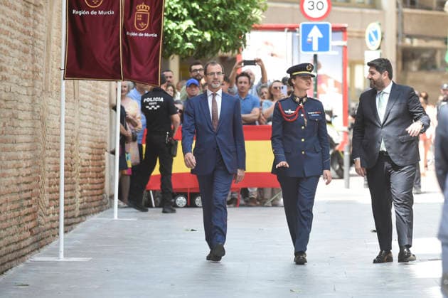 Presentation of the Gold Medal of the Region of Murcia to Princess Leonor The Princess of Asturias Leonor, accompanied by the President of Murcia, Fernando Lopez Miras d during the celebration of the institutional act of delivery of the Gold Medal of the Region of Murcia, June 3, 2026, in Murcia Spain This solemn event, developed in the Palace of San Esteban, is chaired by the head of the regional executive to award the highest distinction of the community to the Princess of Asturias, Leonor de Borbón, recognizing its institutional link and his career of public service to the State 03 JUNE 2026 Murcia Murcia Espana  Copyright: xDIMAx 7568694
