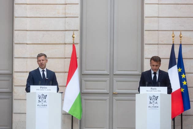 Emmanuel Macron President of the French Republic , receives Péter Magyar, Prime Minister of Hungary, at the Elysée Palace in Paris, on June 3, 2026 Their discussions focus on key European issues, including support for Ukraine and the continuation of sanctions against Russia, European security and defense, strengthening European competitiveness, and the preparation of the next multiannual financial framework Tiphaine Lebely Bestimage Emmanuel Macron President of the French Republic receives Péter Magyar, Prime Minister of Hungary, at the Elysée Palace in Paris, on June 3, 2026 Their discussions focus on key European issues, including support for Ukraine and the continuation of sanctions against Russia, European security and defense, strengt  Copyright: xTiphainexLebelyx xBestimagexTiphainexLebelyx xBestimagex