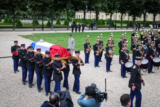Paris, France le 03 juin 2026 - Le President de la Republique Emmanuel MACRON preside la ceremonie d hommage de la Nation a Edgar Morin, disparu le 29 mai dernier, aux Invalides - The President of the Republic Emmanuel MACRON presides over the Nation s tribute ceremony to Edgar Morin, who passed away on May 29, at the Invalides  Copyright: xSebastienxTOUBONx