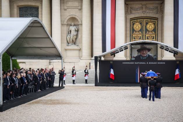 Paris, France le 03 juin 2026 - Le President de la Republique Emmanuel MACRON preside la ceremonie d hommage de la Nation a Edgar Morin, disparu le 29 mai dernier, aux Invalides - The President of the Republic Emmanuel MACRON presides over the Nation s tribute ceremony to Edgar Morin, who passed away on May 29, at the Invalides  Copyright: xSebastienxTOUBONx