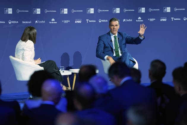 Third day of the 41st Meeting of the Cercle d Economia The President of the Government Pedro Sánchez, during the closing session of the 41st Meeting of the Cercle d Economia, on June 3, 2026, in Barcelona, Catalonia Spain This high-level economic and business forum, held at the Palau de Congressos de Catalunya, will feature the intervention of the President of the Government, Pedro Sánchez, who will address the priorities of the economic agenda of the legislature and Spains position in the face of the new challenges of the European Unions model of competitiveness and autonomy The President of the Government Pedro Sánchez during the closing session of the 41st Meeting of the Cercle d Economia, on June 3, 2026, in Barcelona, Catalonia Spain  Copyright: xDavidxZorrakinox 7568925