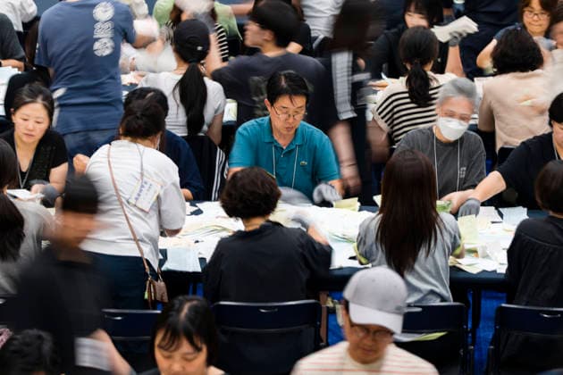 June 3, 2026, Seoul, South Korea: Poll workers count ballots after the conclusion of voting in South KoreaÃ¢â‚¬â ¢s local elections on Wednesday, June 3, 2026 in Seoul, South Korea. Seoul South Korea  - ZUMAh163 20260603_znp_h163_039 Copyright: xJintakxHanx