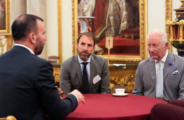 Youth Opportunity Summit King Charles III (right) and Sir Gareth Southgate during a Youth Opportunity Summit, at Buckingham Palace in London. Picture date: Wednesday June 3, 2026., Credit:Andrew Matthews PA ROTA - B68 Avalon UK, London  Copyright: xAndrewxMatthewsx xPAxROTAx-xB68x xAvalonx 1107518602