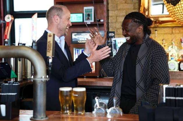 . 03 06 2026. London, United Kingdom. Prince William during a visit to The Prince of Peckham pub in London, as he talks to Clement Ogbonnaya, who established the community led pub.  xPoolx xi-Imagesx IIM-26803-0039