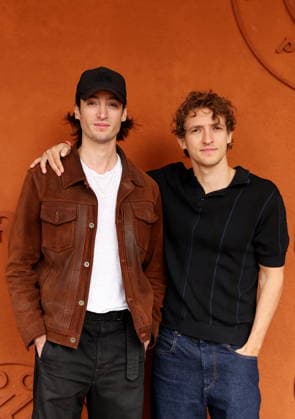 Volodia Schneider and his brother Alyosha Schneider in the village during the French Open Tennis Championships at Roland Garros 2026 Paris, on June 3rd, 2026 Jacovides Moreau Bestimage Celebrities in the village during the French Open Tennis Championships at Roland Garros 2026 Paris, on June 3rd, 2026 Paris France  Copyright: xJACOVIDES-MOREAUx xBESTIMAGExJACOVIDES-MOREAUx xBESTIMAGEx