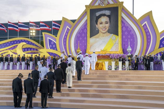 Birthday of Thai Queen Suthida in Bangkok BANGKOK, THAILAND - JUNE 03: Thai officials and attendees gather before a large portrait of Queen Suthida Bajrasudhabimalalakshana during a ceremony celebrating the Queen of Thailand s birthday at Sanam Luang Royal Field in Bangkok, Thailand on June 03, 2026. Adryel Talamantes Anadolu Bangkok Thailand. Editorial use only. Please get in touch for any other usage.  Copyright: x2026xAnadoluxAdryelxTalamantesx
