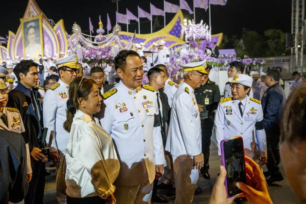 Birthday of Thai Queen Suthida in Bangkok BANGKOK, THAILAND - JUNE 03: Thai Prime Minister Anutin Charnvirakul poses for a picture with a member of the public after presiding in a ceremony in honor of Her Majesty Queen Suthida Bajrasudhabimalalakshana the queen of Thailand’s birthday at Sanam Luang Royal Field in Bangkok, Thailand on June 03, 2026. Adryel Talamantes Anadolu Bangkok Thailand. Editorial use only. Please get in touch for any other usage.  Copyright: x2026xAnadoluxAdryelxTalamantesx