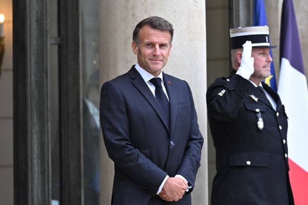 Emmanuel Macron welcomes Petteri Orpo at the Elysee FA French President Emmanuel Macron arrives to welcome Prime Minister of the Republic of Finland Petteri Orpo at the Elysee Palace in Paris on June 3, 2026. Photo by Firas Abdullah ABACAPRESS.COM Paris Ile-de-France France  Copyright: xAbdullahxFiras ABACAx