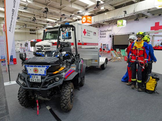 Interschutz 2026 in Hannover Bergwachtausrüstung des Deutschen Roten Kreuzes *** Interschutz 2026 in Hanover Mountain rescue equipment of the German Red Cross Copyright: xBerndxGüntherx