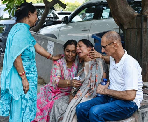 Families of victims who lost their lives in the Malviya Nagar fire incident mourn outside the Max Hospital New Delhi, Jun 03 (ANI): Families of victims who lost their lives in the Malviya Nagar fire incident mourn outside the Max Hospital, in New Delhi on Wednesday. NEW DELHI Delhi India Copyright: xANIx ANI_20260603381