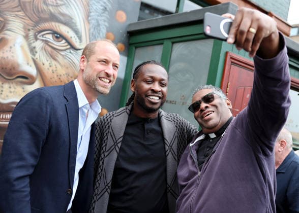 The Prince Of Wales Visits East London LONDON, ENGLAND - JUNE 03: Prince William, Prince of Wales and Clement Ogbonnaya pose for a selfie outside The Prince of Peckham pub in Peckham on June 03, 2026 in London, England. The Prince of Wales visited grassroots initiatives encouraging positive social change., Credit:Chris Jackson PA ROTA - B68 Avalon United Kingdom, England, London  Copyright: xChrisxJacksonx xPAxROTAx-xB68x xAvalonx 1107543965