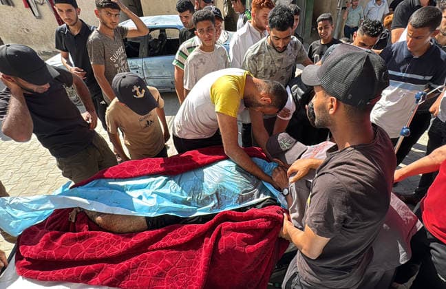 Mourners Bid Farewell to Palestinians Killed in Israeli Strike Relatives and mourners bid farewell to the bodies of Saqr Khalil Abu Karim (al-Aidi) and Moamen Khalil Abu Karim (al-Aidi) during their funeral at Al-Aqsa Martyrs Hospital in Deir al-Balah, central Gaza Strip, on June 3, 2026. The two Palestinians were killed in an Israeli strike that targeted the vicinity of Maki Roundabout in the Maghazi refugee camp, according to medical and local sources. Photo by Ahmed Ibrahim apaimages Deir al-Balah Gaza Palestinian Territory 030626_Deir_al-Balah_AI_01(2) Copyright: xapaimagesxAhmedxIbrahimx xapaimagesx
