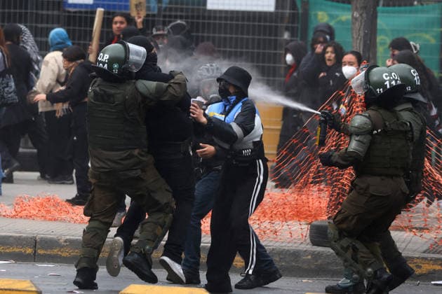 Santiago, June 3, 2026 The Chilean Student Confederation calls for a national strike day, with a march from Plaza Baquedano Jonnathan Oyarzun Aton Chile, Aton 1161799  Copyright: JONNATHANxOYARZUN ATONxCHILE