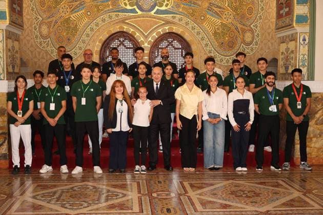 Algerian President honors champion athletes at People’s Palace ceremony Algerian President Abdelmadjid Tebboune attends a ceremony honoring a group of Algerian athletes who achieved titles in continental and international competitions at the People’s Palace in Algiers, Algeria, on June 3, 2026. The ceremony was held in recognition of their sporting achievements and their representation of Algeria in international events. Photo by Algerian Presidency Office Algeria Algeria Algeria 030626_Algiers_ÙAPO_00(5) Copyright: xapaimagesxAlgerianxPresidencyxOfficex xapaimagesx